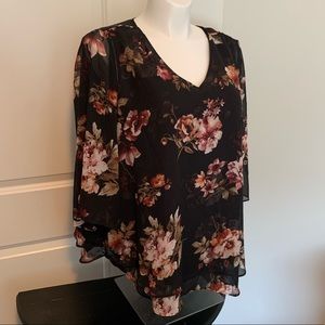 Roz & Ali 2X Black Floral Top